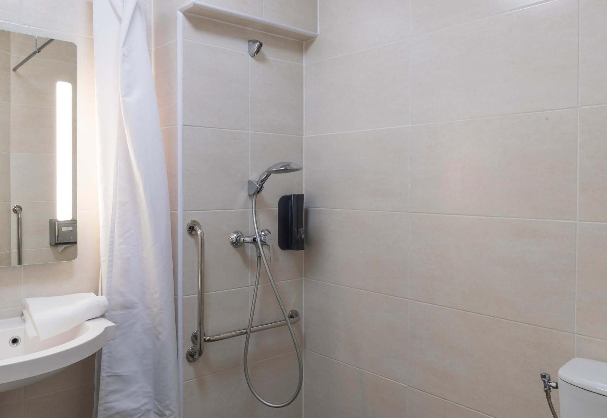 B&B Hotel Bourges 1 Kültér fotó